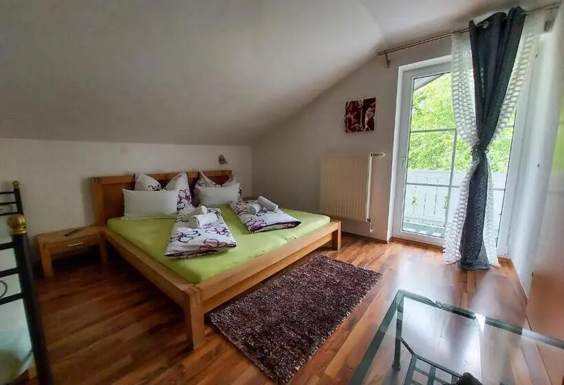 Standard-huone Parveke, Haus Emily