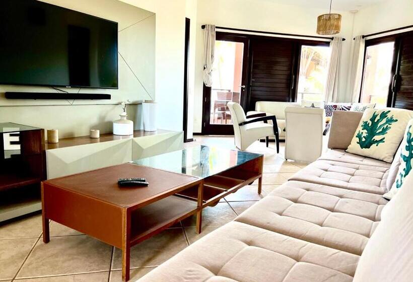 דירת חדר נוף לים, Dream Beach Cumbuco Oceanfront Apartments