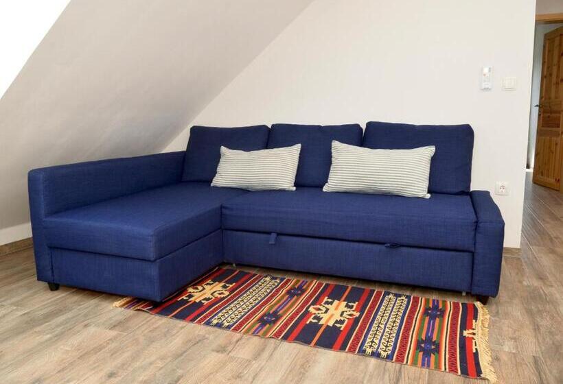 1 Bedroom Penthouse Apartment, Pr Jernejc Agroturism