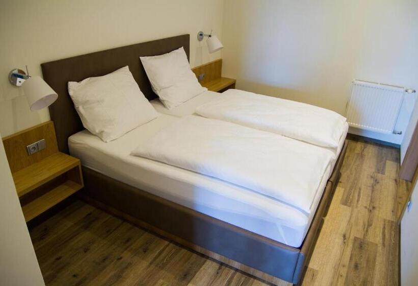 Mozgáskorlátozott Standard Szoba King Size Bed, Apart U Lva