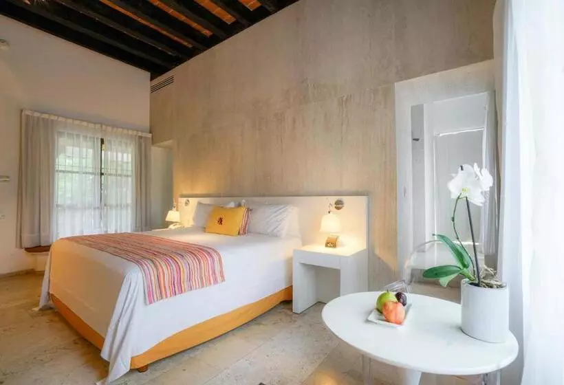 سوییت جونیور, Anticavilla Hotel Restaurante & Spa