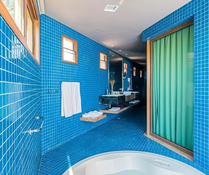 Deluxe Neljän Hengen Huone, Carmel Charme Resort