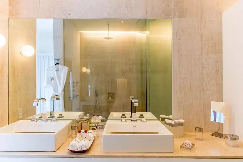 سوییت جونیور, Anticavilla Hotel Restaurante & Spa