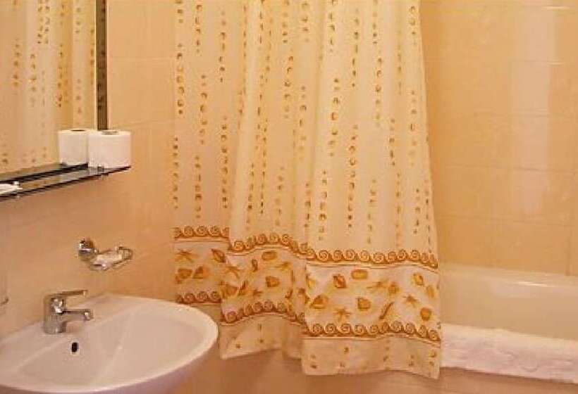 غرفة قياسية, Astoria