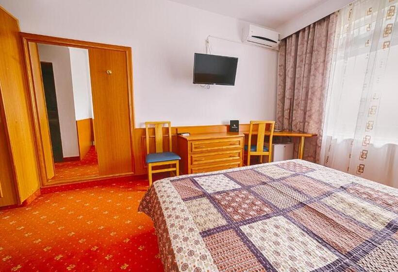 חדר סטנדרט, Black Lord