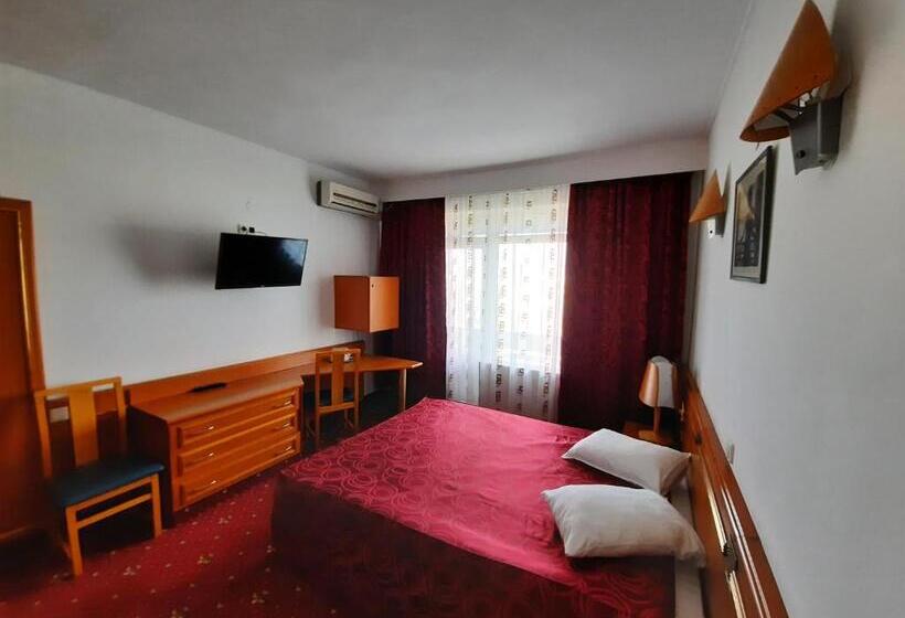 חדר סטנדרט, Black Lord