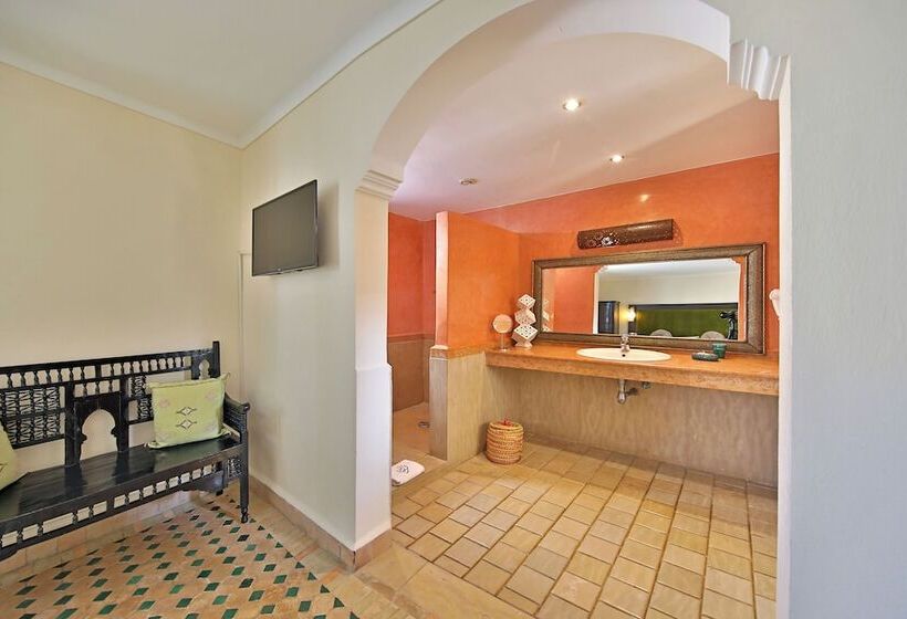 豪华房间, Dar L Oussia