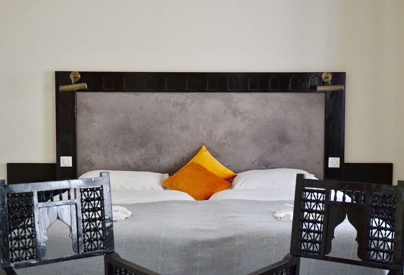 豪华房间, Dar L Oussia