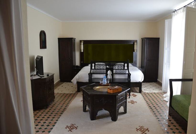 豪华房间, Dar L Oussia