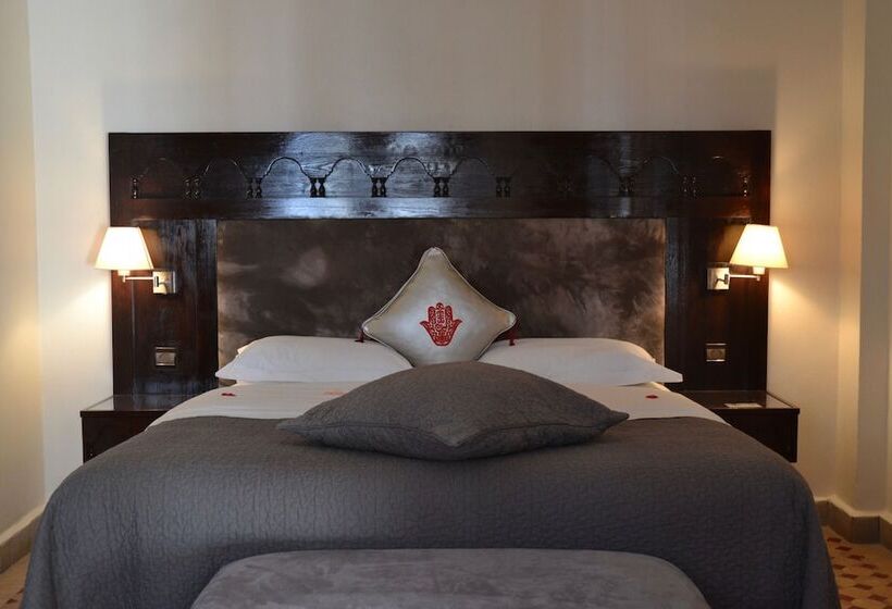 标准间, Dar L Oussia