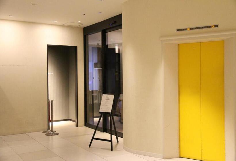 غرفة قياسية رباعية, Ginza Grand