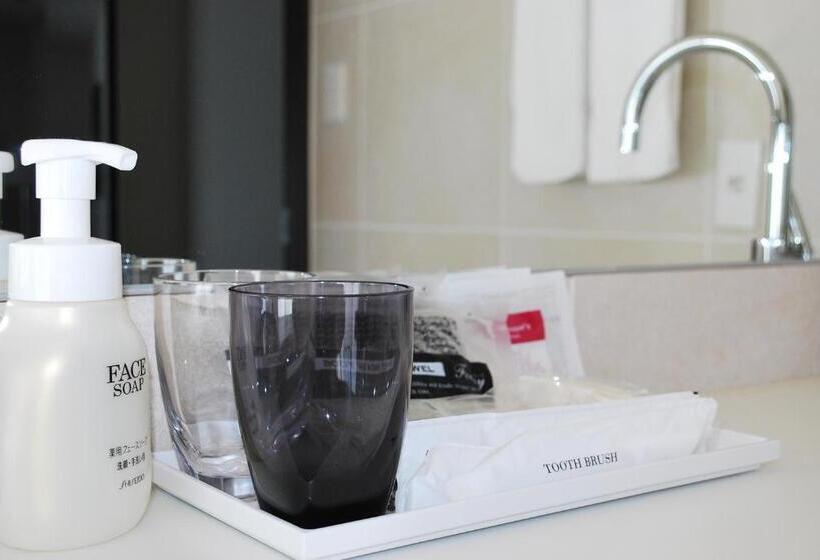 غرفة قياسية رباعية, Ginza Grand