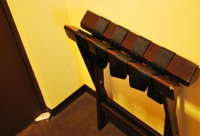 غرفة قياسية رباعية, Ginza Grand