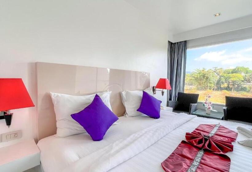 디럭스 룸, Grand Sunset Hotel Phuket