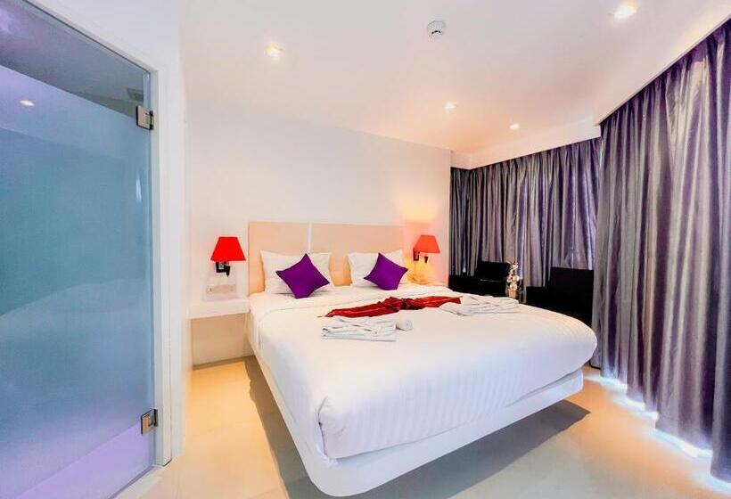 스탠다드 룸, Grand Sunset Hotel Phuket