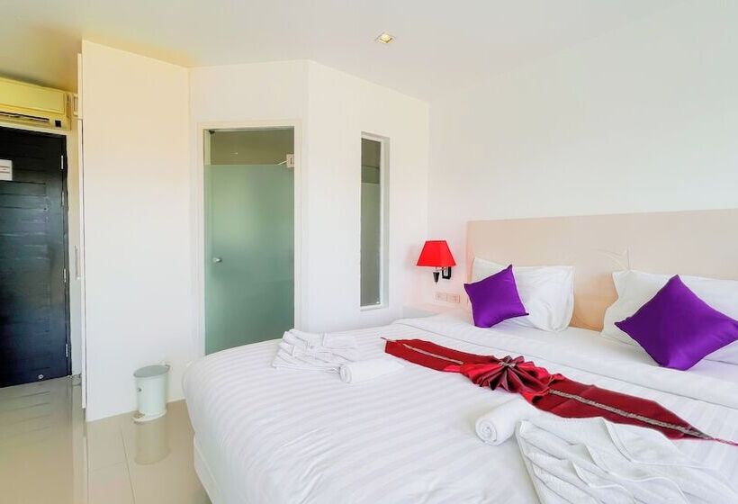 디럭스 룸, Grand Sunset Hotel Phuket