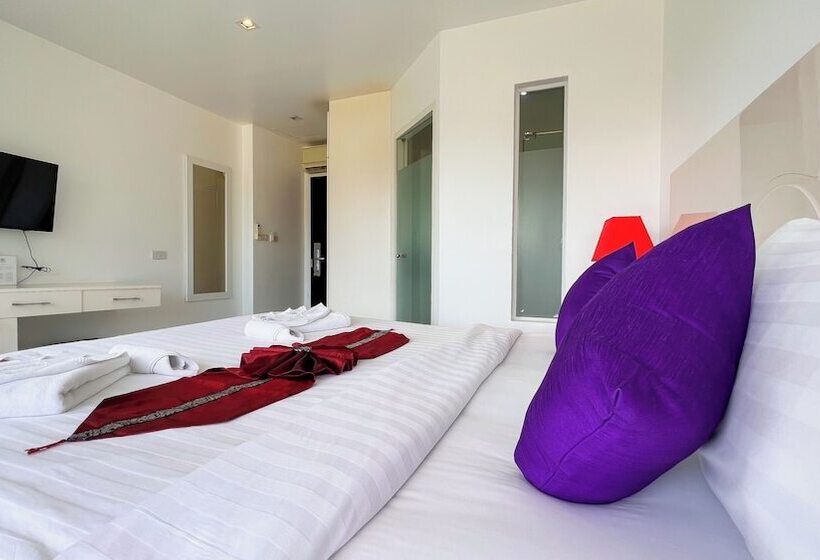 디럭스 룸, Grand Sunset Hotel Phuket