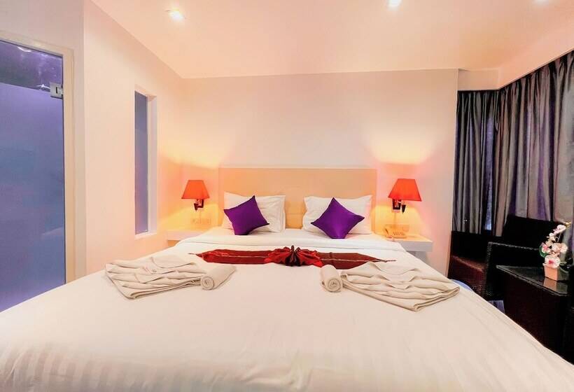 스탠다드 룸, Grand Sunset Hotel Phuket