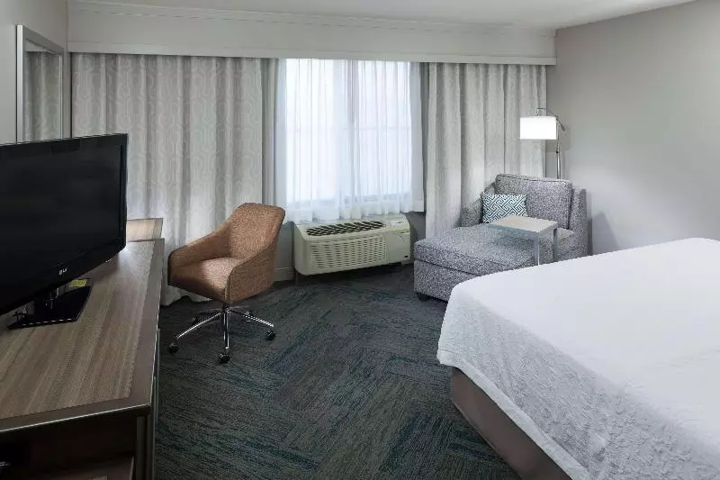 Standard-huone King-vuode, Hampton Inn Los Angelesorange Countycypress