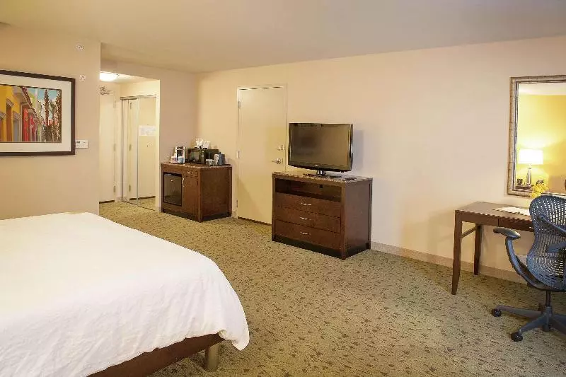 Standard-huone King-vuode, Hilton Garden Inn Pensacola Airport Medical Center