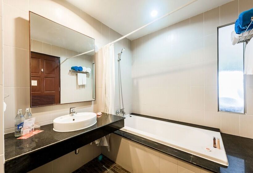 Номер Стандарт, Kata Sea Breeze Resort   Sha Plus
