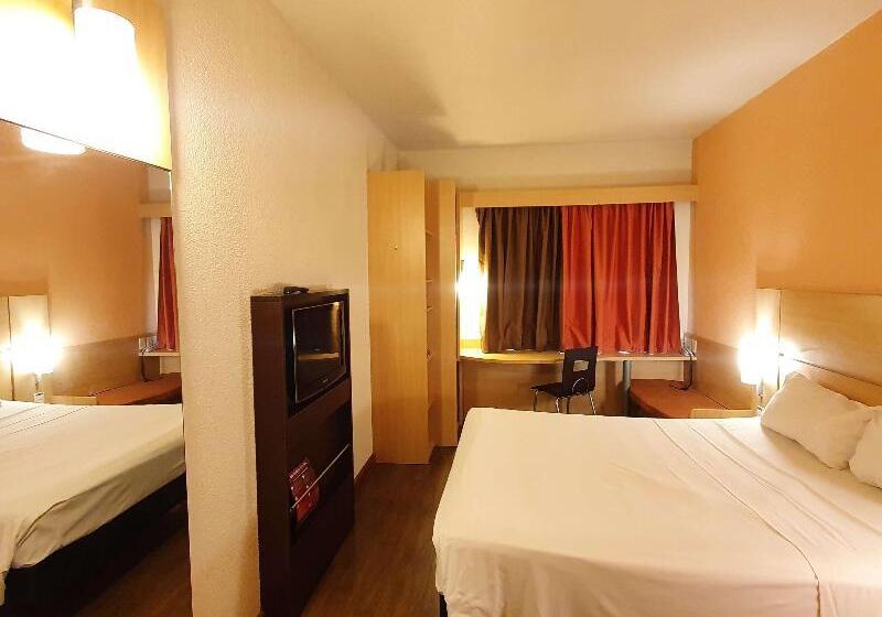 Lakosztály, Kata Sea Breeze Resort   Sha Plus