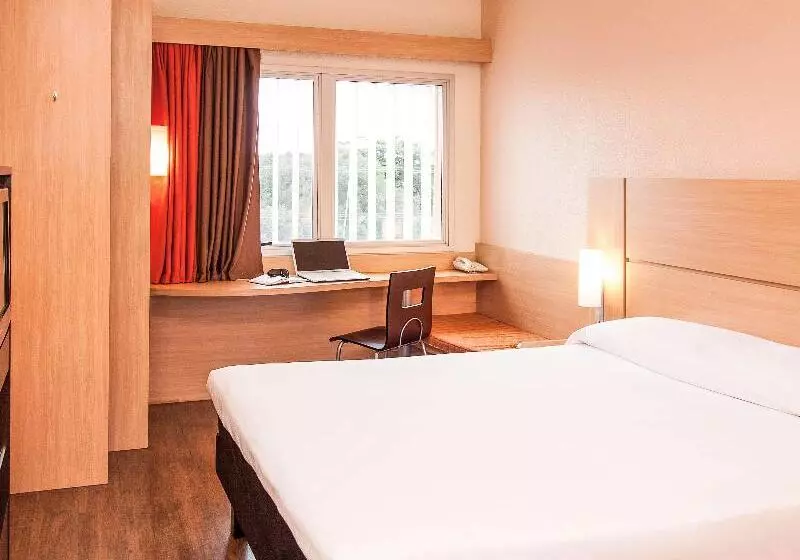 スイート, Kata Sea Breeze Resort   Sha Plus
