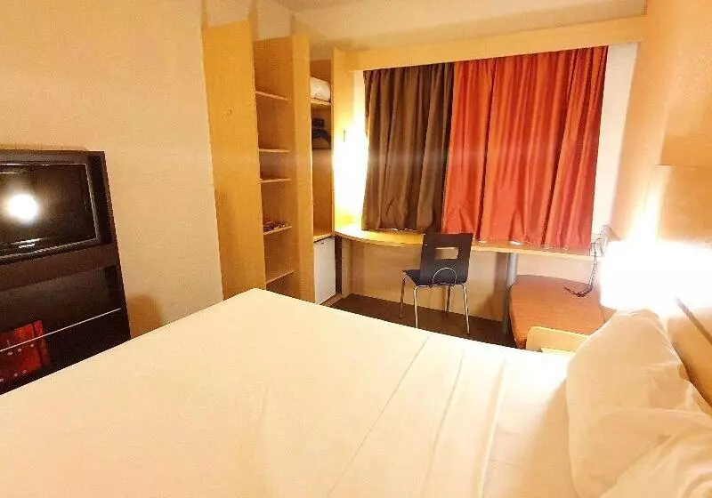 スイート, Kata Sea Breeze Resort   Sha Plus
