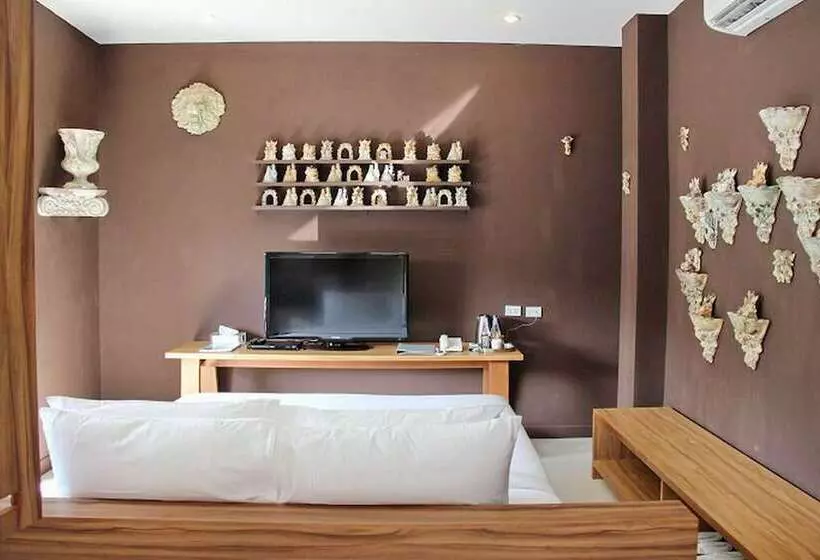 Deluxe Triple Room