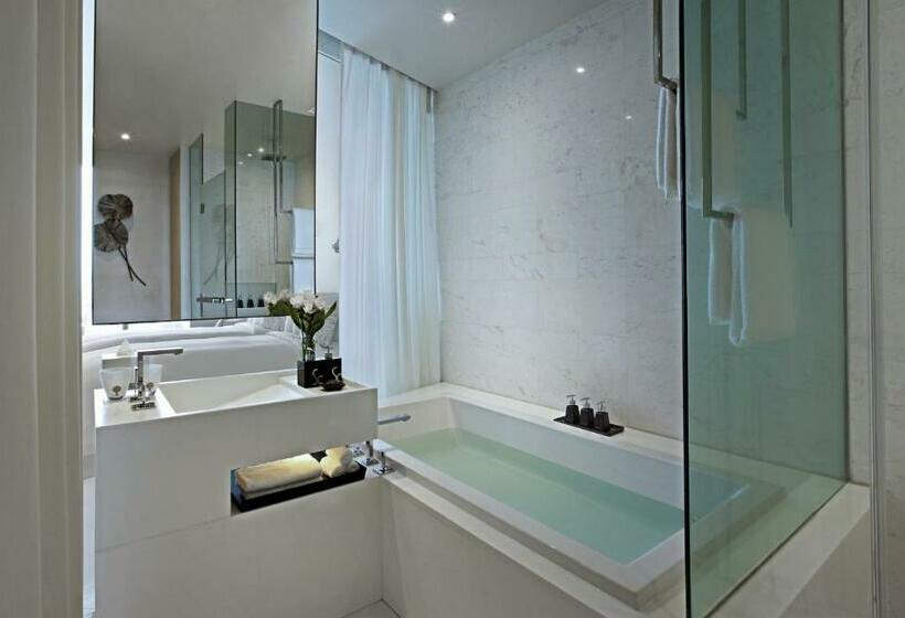 غرفة قياسية مطلة على المدينة, So/ Bangkok