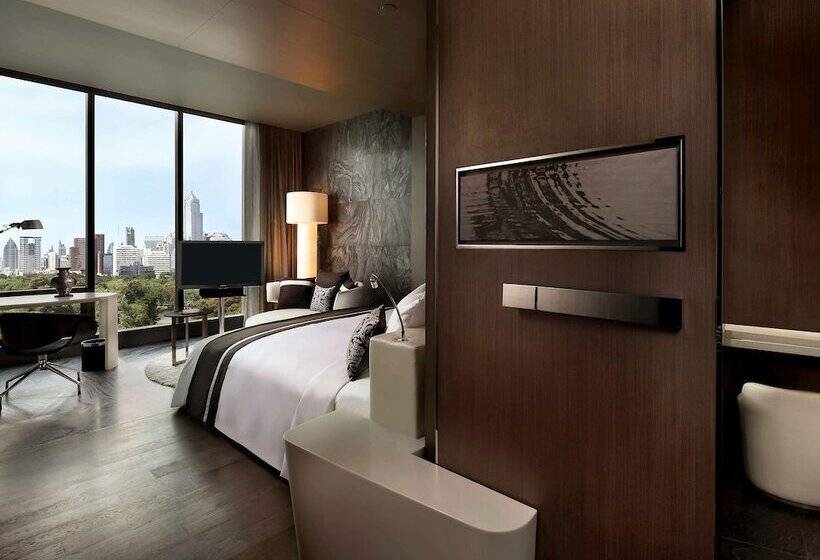 غرفة بيزنس, So/ Bangkok