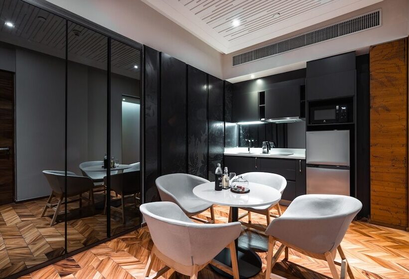 جناح كلوب, So/ Bangkok