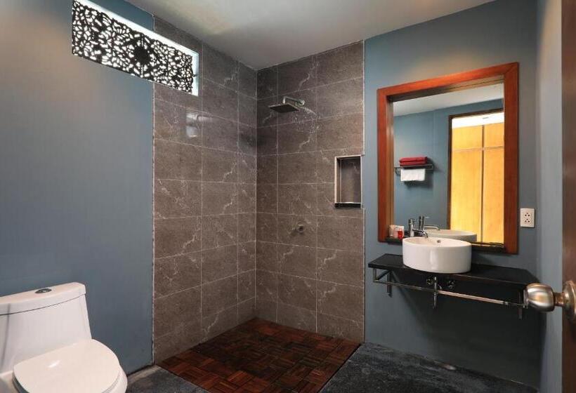 غرفة ديلوكس مزودة بشرفة, Tea Tree Boutique Resort