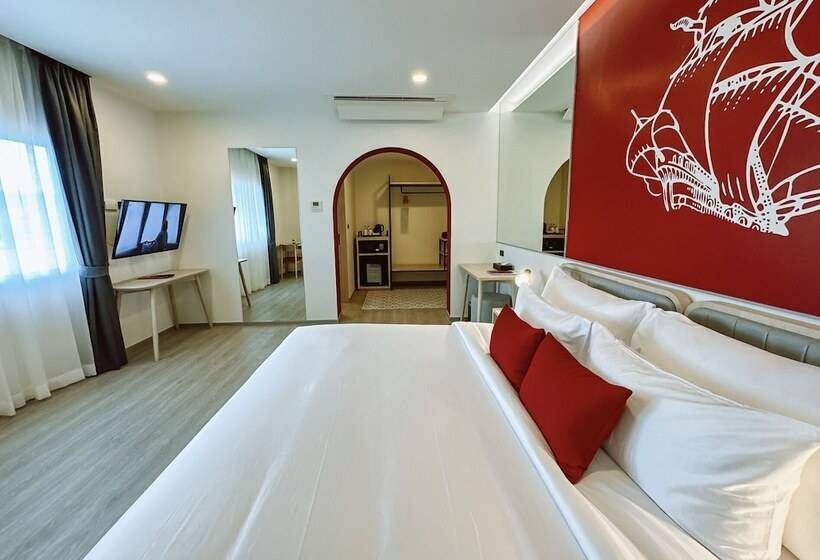 اتاق سوپریور, Midtown Ratsada