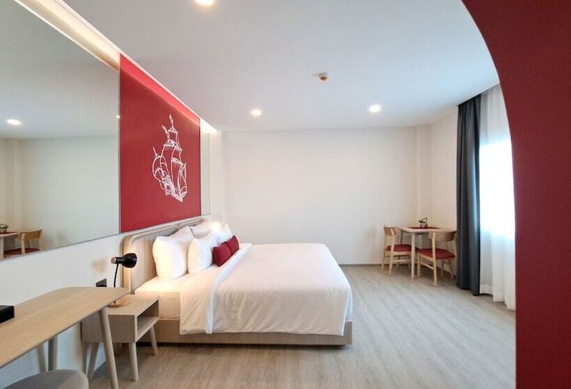 اتاق سوپریور, Midtown Ratsada