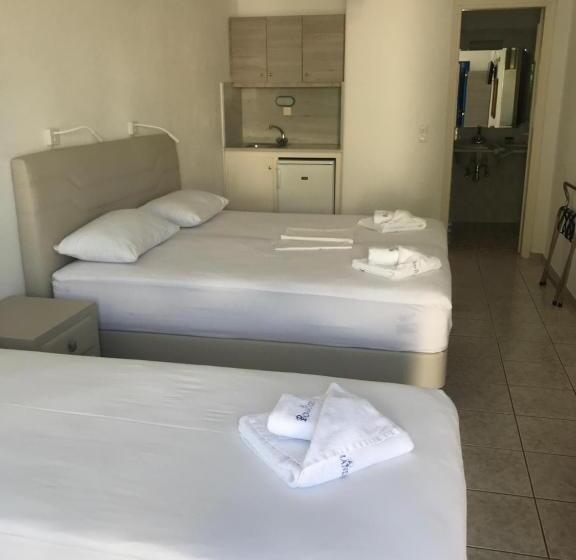 スタンダードトリプルルーム, Romantika