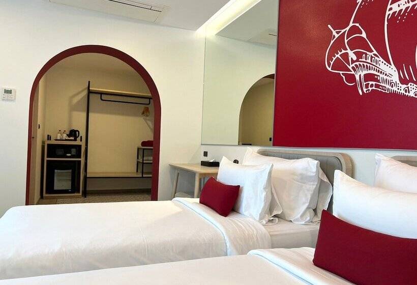 اتاق سوپریور, Midtown Ratsada