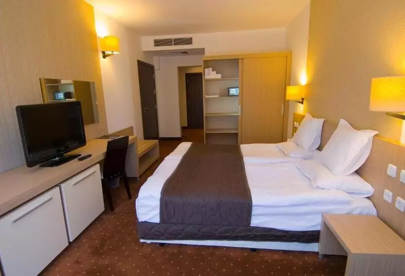 ファミリールーム, Radina's Way Hotel