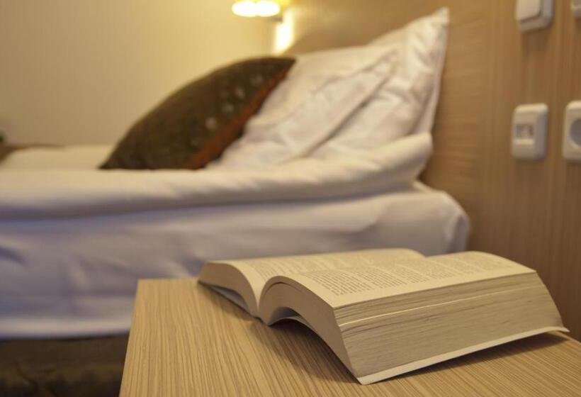 غرفة قياسية, Radina's Way Hotel