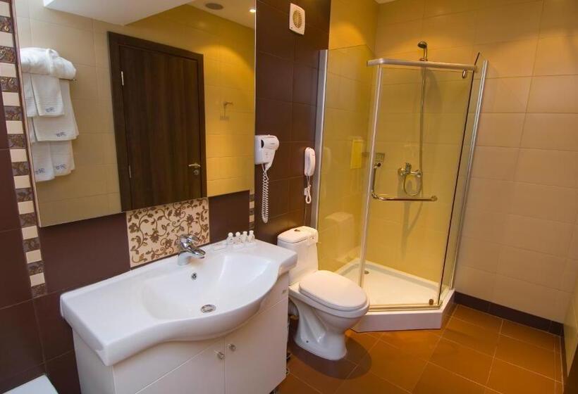 غرفة قياسية, Radina's Way Hotel