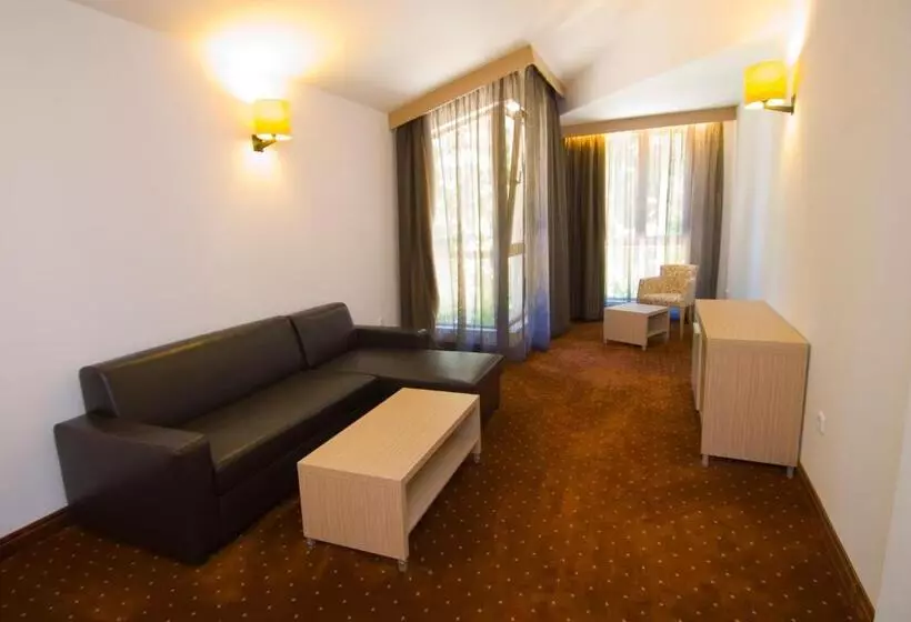 スイート, Radina's Way Hotel