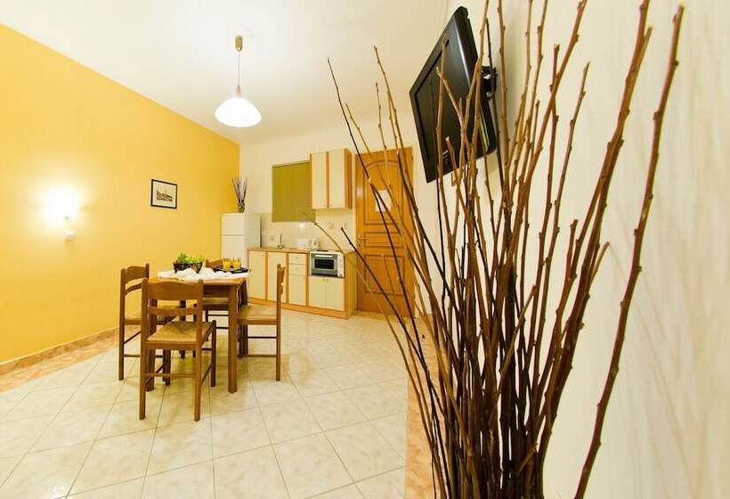 Апартаменты 1 Спальня, Remezzo Studios & Apartments