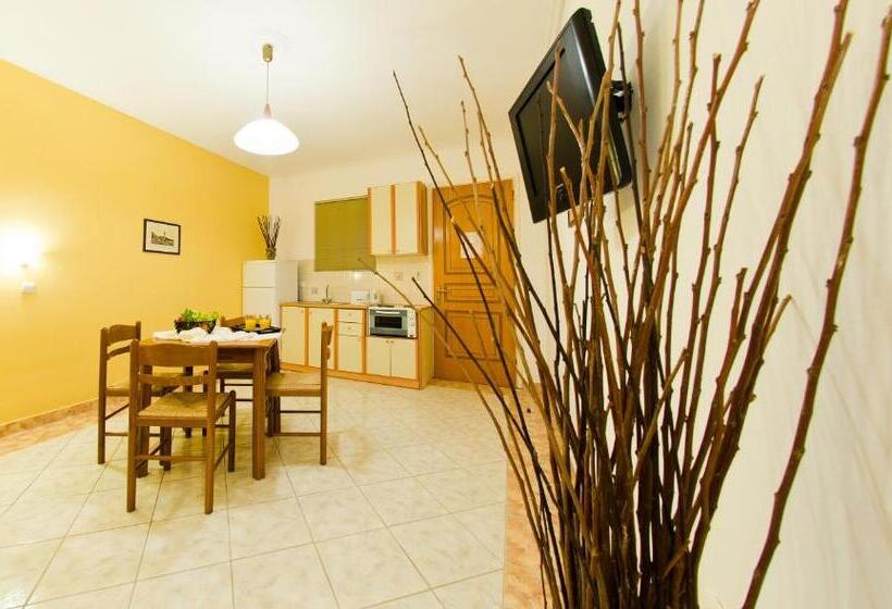 Апартаменты 1 Спальня, Remezzo Studios & Apartments