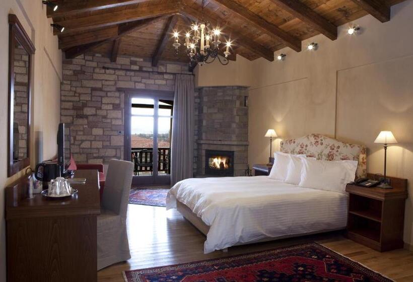 Superior room with lake view, Kazarma