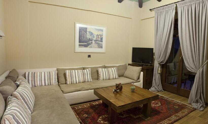 סוויטה דלוקס, Kazarma