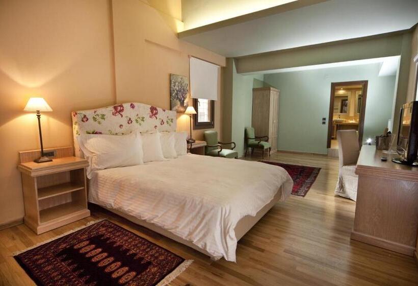 חדר דופלקס, Kazarma