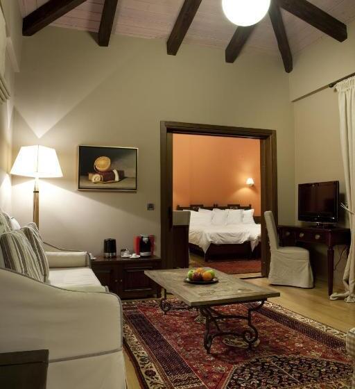 סוויטה נשיאותית, Kazarma