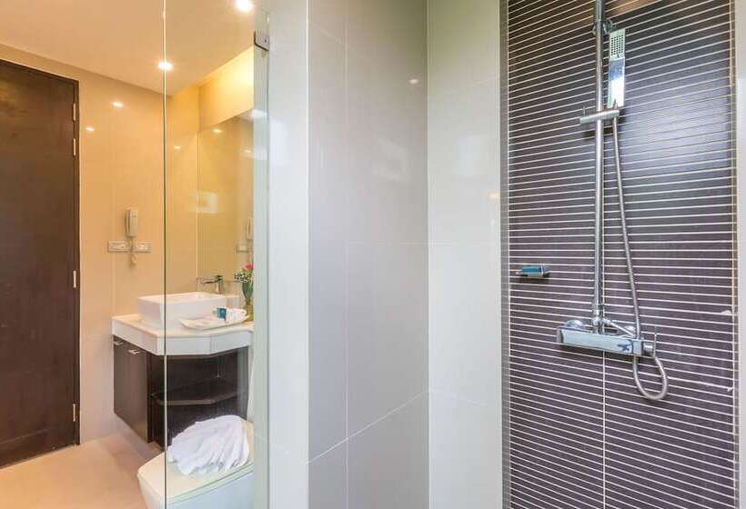 디럭스 룸, Wyndham Sea Pearl Resort, Phuket