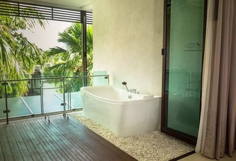 デラックスルーム, Wyndham Sea Pearl Resort, Phuket