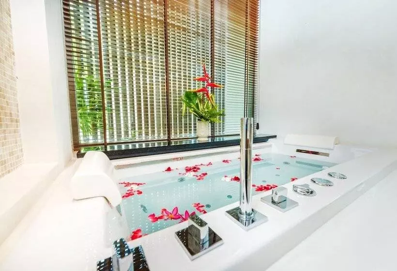 プール付き１ベッドルームヴィラ, Wyndham Sea Pearl Resort, Phuket